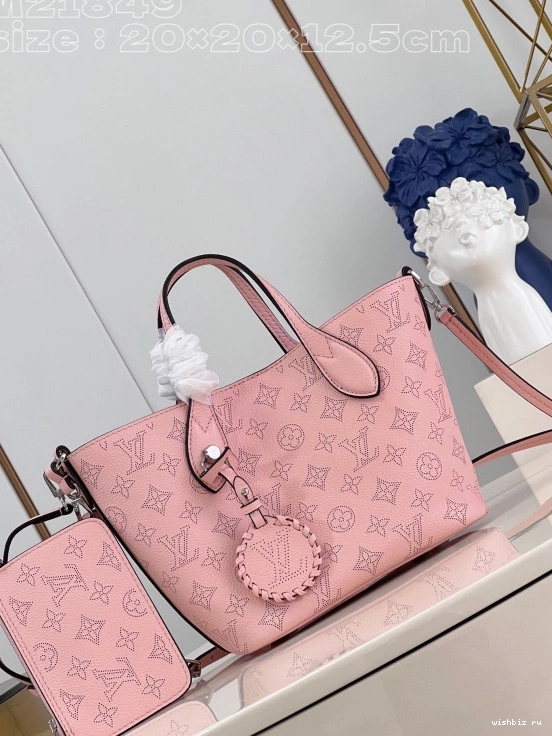 WIS VUITTON LOUIS BLOSSOM PM 1223